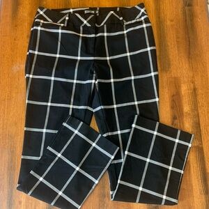 7th Avenue NY&Co. Pants 14 Average Black and White Plaid Slacks Pockets